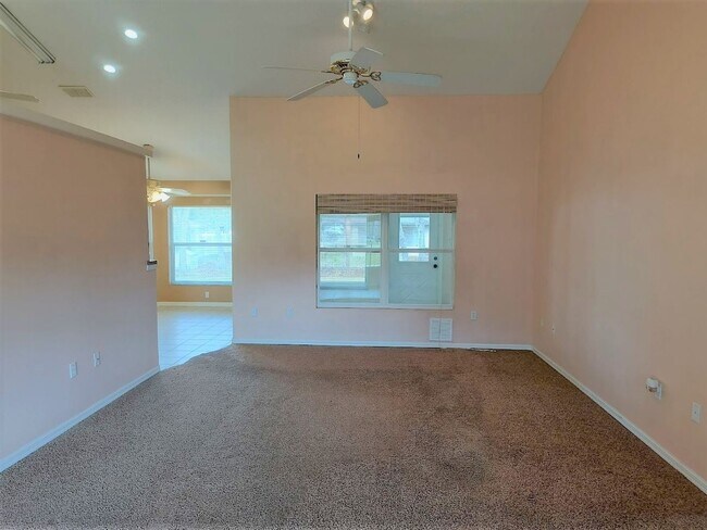 Foto del edificio - 3 br, 2 bath House - 31 Pecan Run Drive