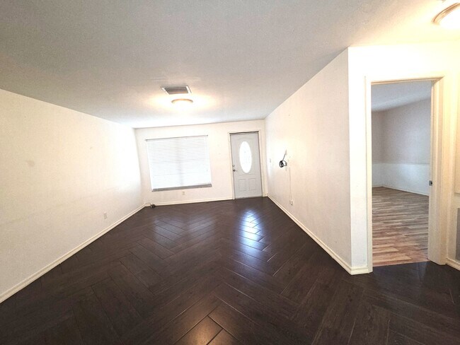 Foto del edificio - 1213 SW 48th Ter