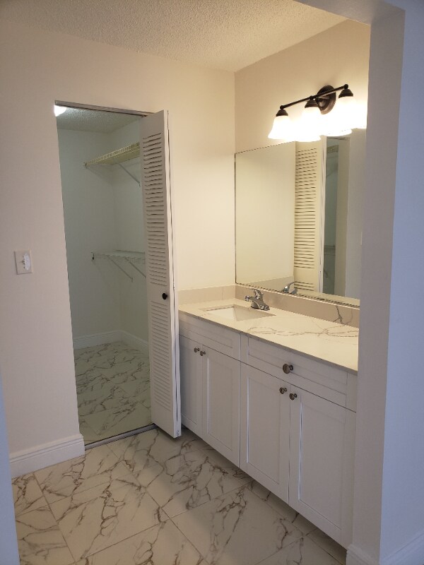 Foto del edificio - 1250 NE 125th St