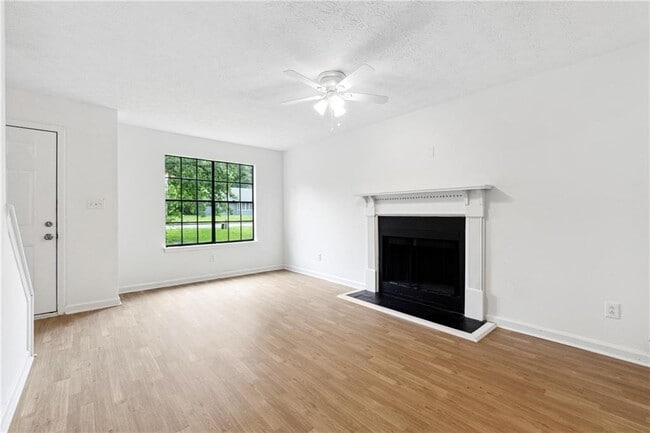 Building Photo - 476 Brookfield Way