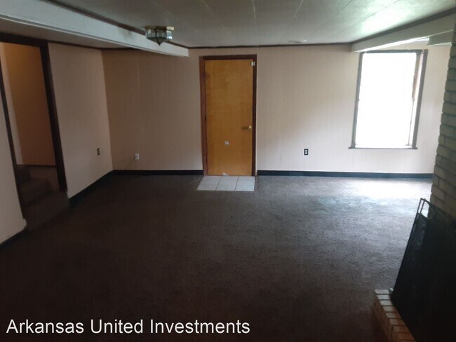 Foto del edificio - 4 br, 3 bath House - 4605 School St.
