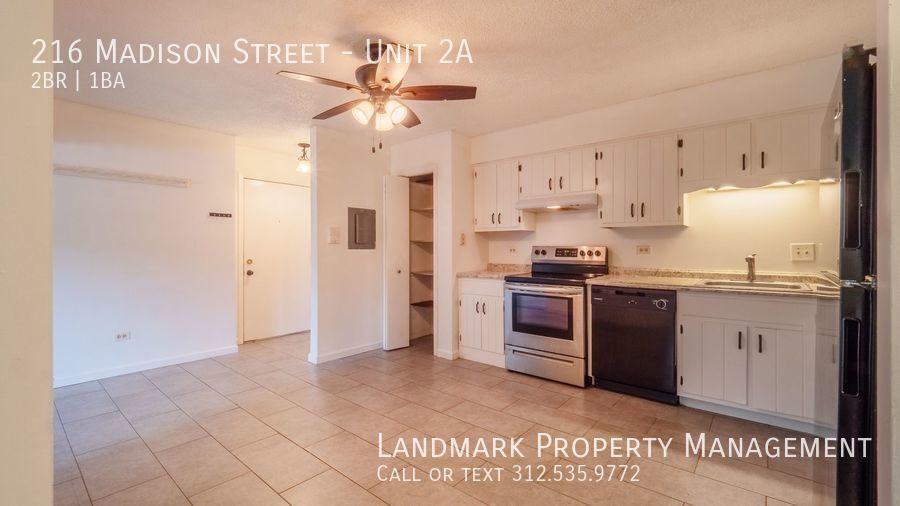Primary Photo - 216 Madison Unit 2A, Joliet