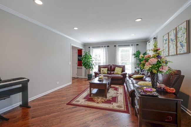 Foto del edificio - 108 Brook Hill Ln