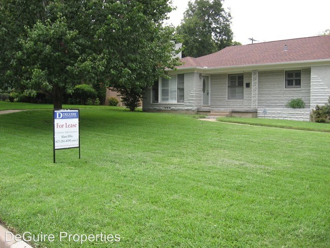 Building Photo - 3544 Park Ridge Blvd
