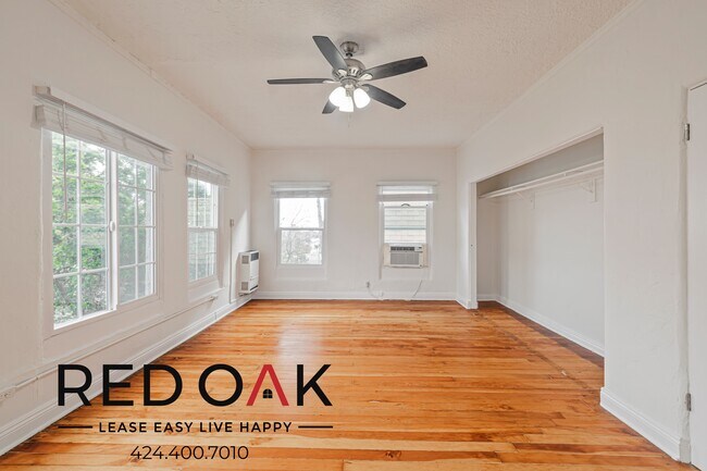 Foto del edificio - 921 S Bonnie Brae St