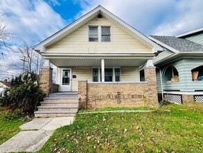 Building Photo - 3542 W 119th St