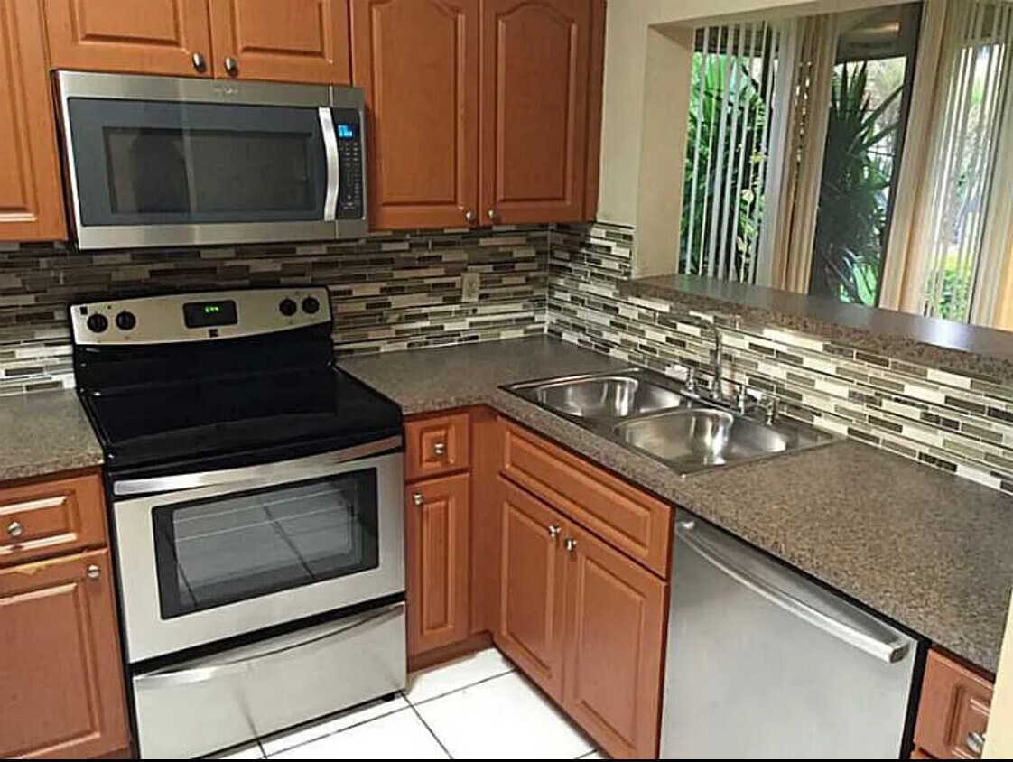Foto principal - 2325 SW 82nd Way