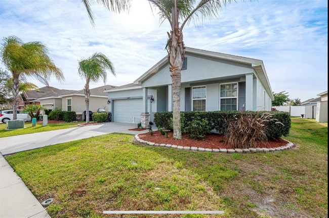 Building Photo - 1469 Shorewood Dr