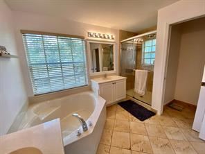 Building Photo - 4 br, 3 bath Townhome - Silver Falls