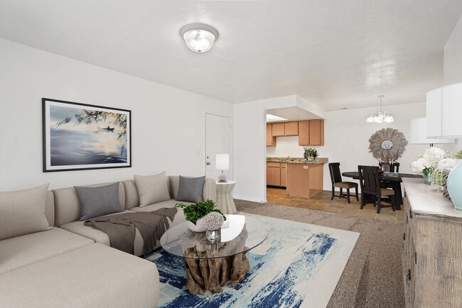 Open Living and Dining areas - Elk Run