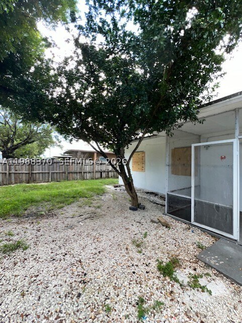 Foto del edificio - 1220 NW 3rd St
