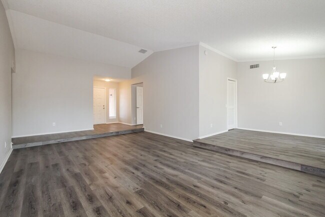 Foto del edificio - 4222 N 101st Ave