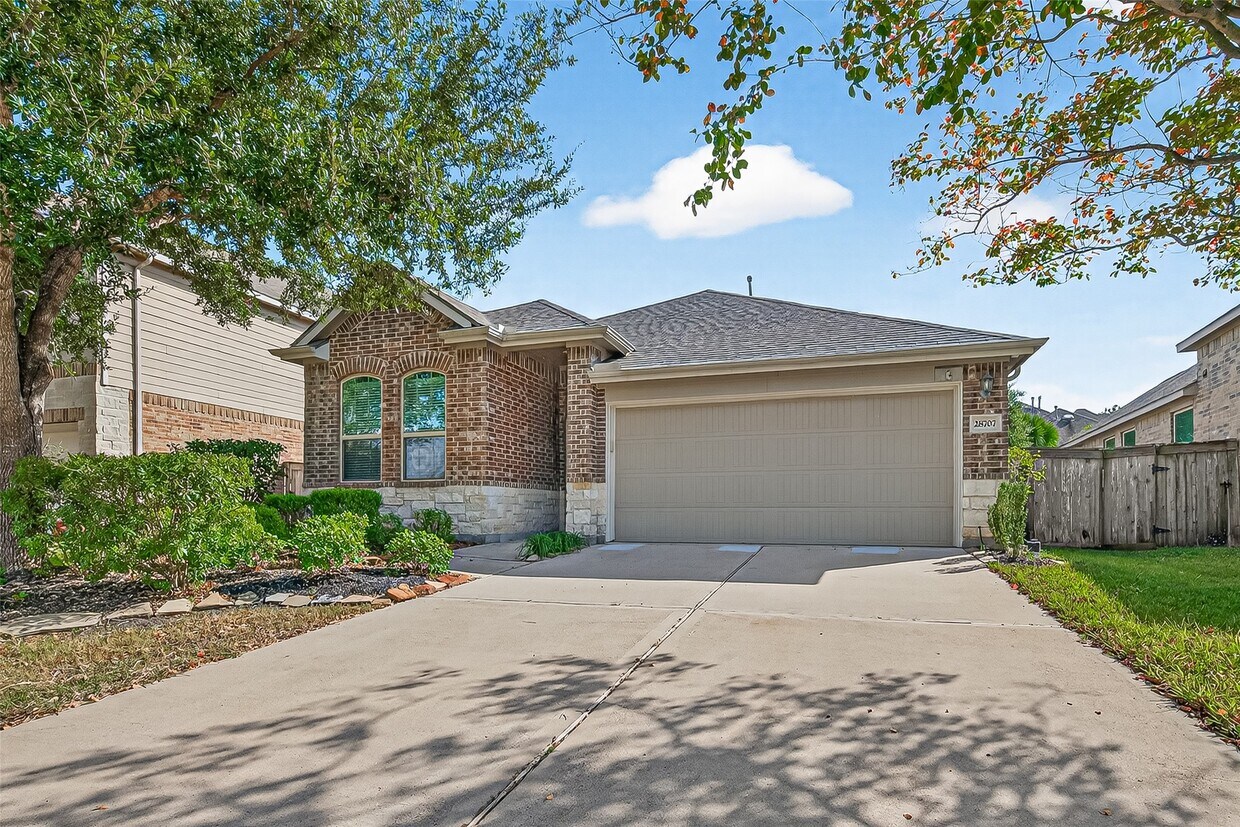 Primary Photo - 28707 Mayes Bluff Dr