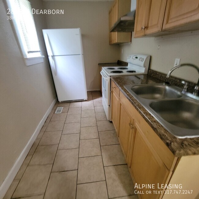 Foto del edificio - 2866 N Dearborn-
