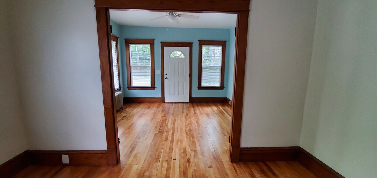 Primary Photo - 99 Gamage Ave