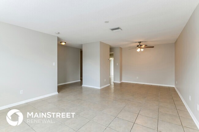 Foto del edificio - 5695 Oak Hill Manor Dr