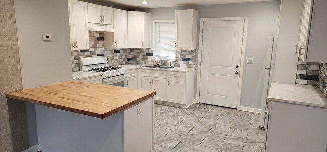 Foto del edificio - 2975 Jones St