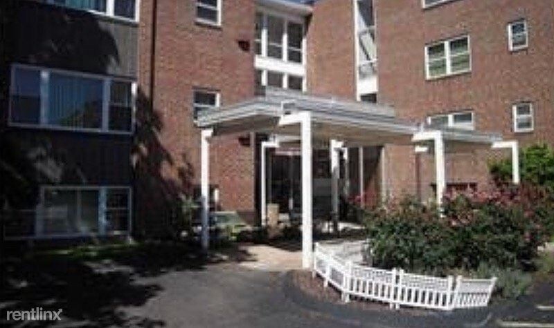 Building Photo - 1 br, 1 bath Apartment - 53 Wolcott Hill Road