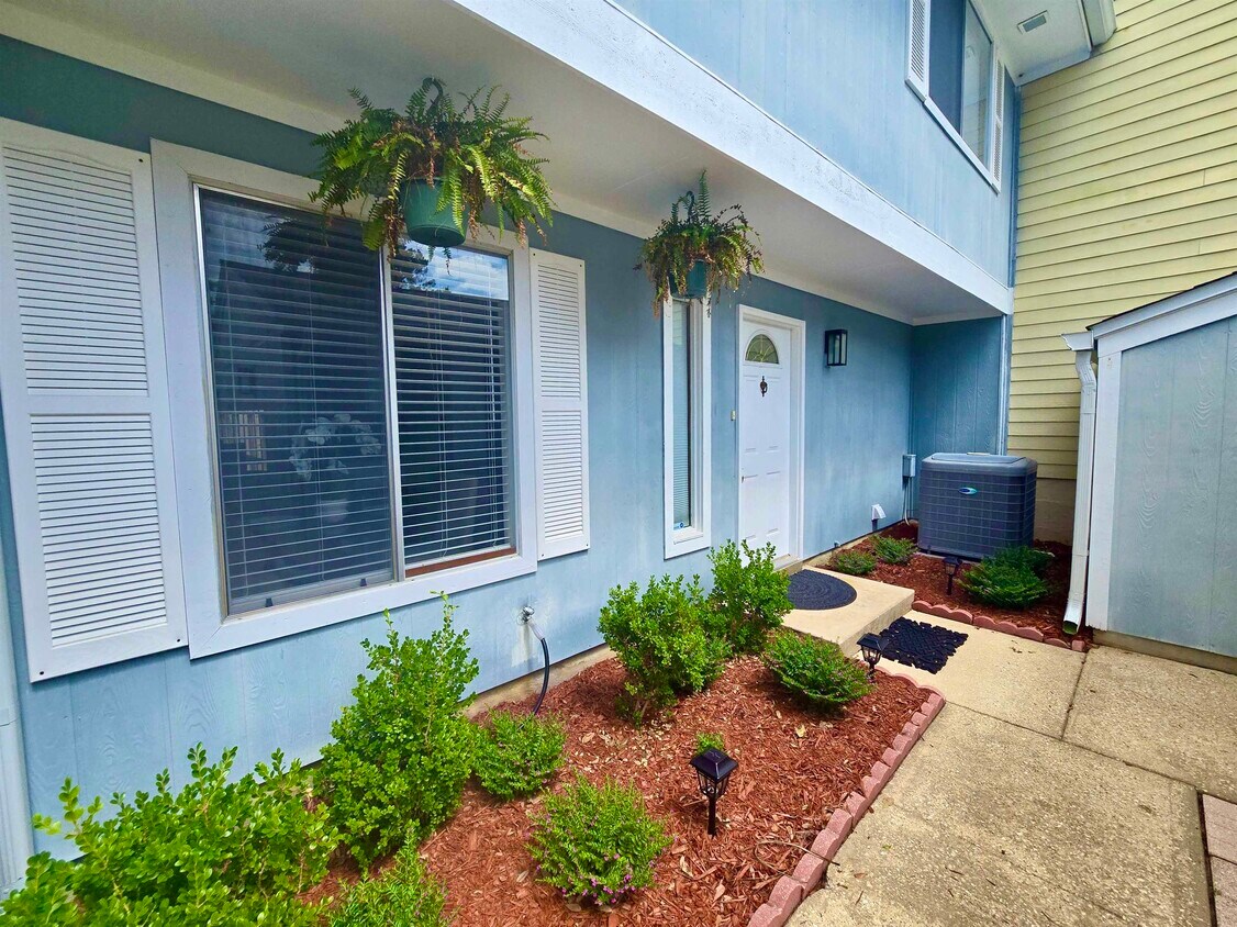 Foto principal - 2840 Blairstone Ct