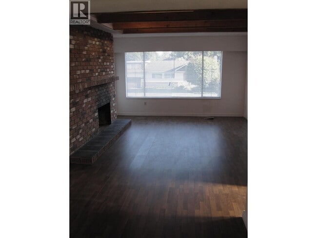 Building Photo - 2165 Prairie Ave