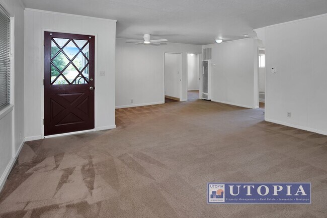 Foto del edificio - Adorable, Sunny, and Spacious Home in Felt...