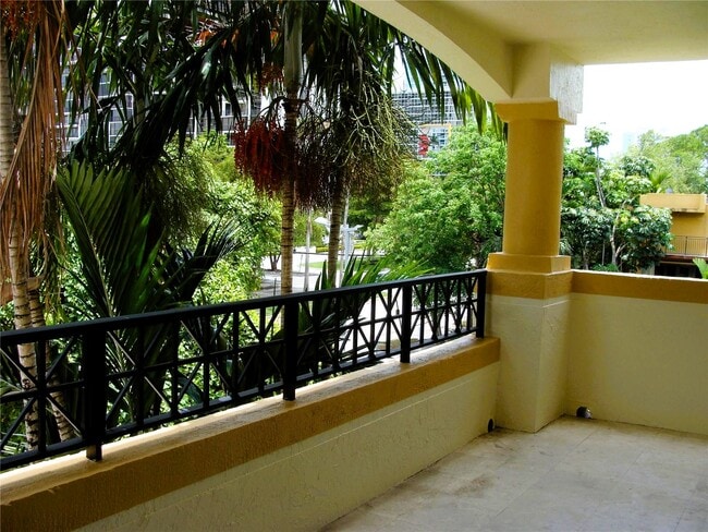 Building Photo - 1834 Brickell Ave