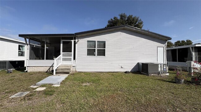 Building Photo - 717 Choo Ln