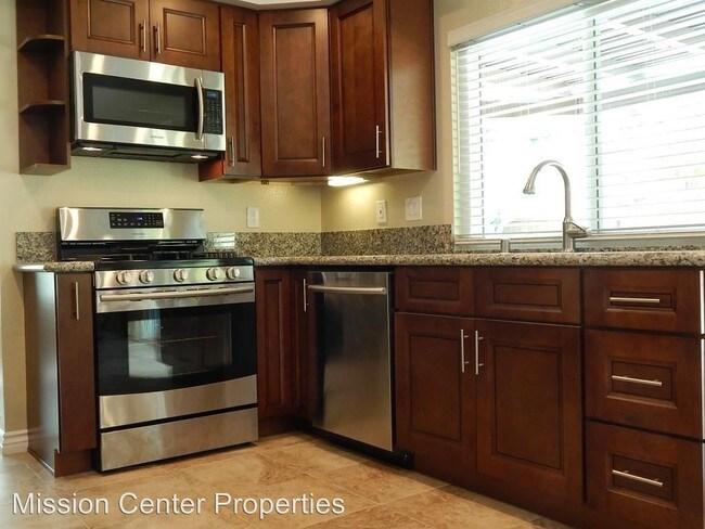 Building Photo - 3216 Bonita Woods Dr