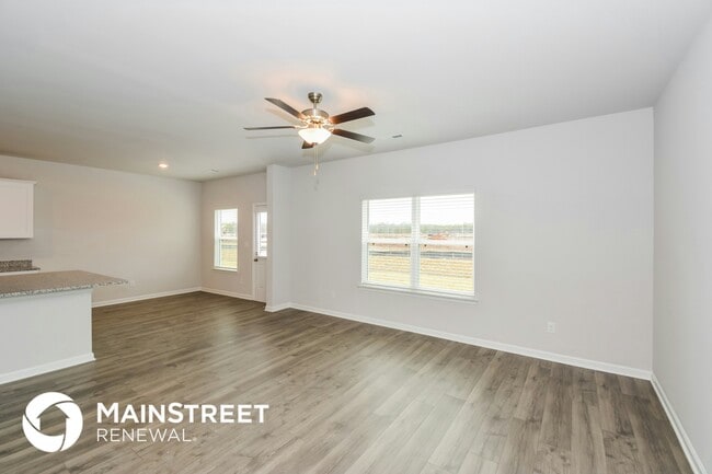 Building Photo - 2327 Curbow Dr