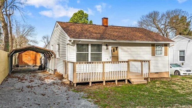 Foto del edificio - 1101 Hickory Ave