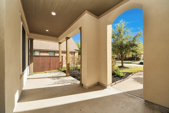 Building Photo - 9814 Carver Dr