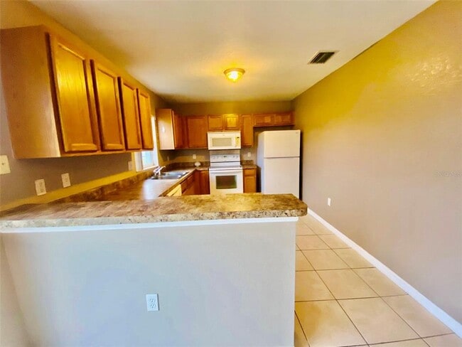 Building Photo - 502 Albatross Dr