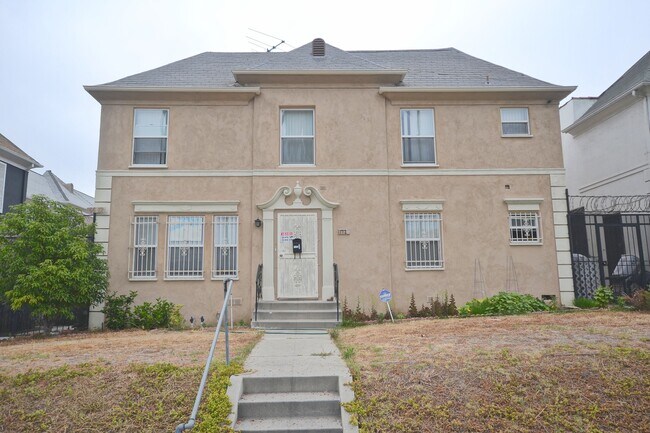 Building Photo - 1166 Menlo Ave