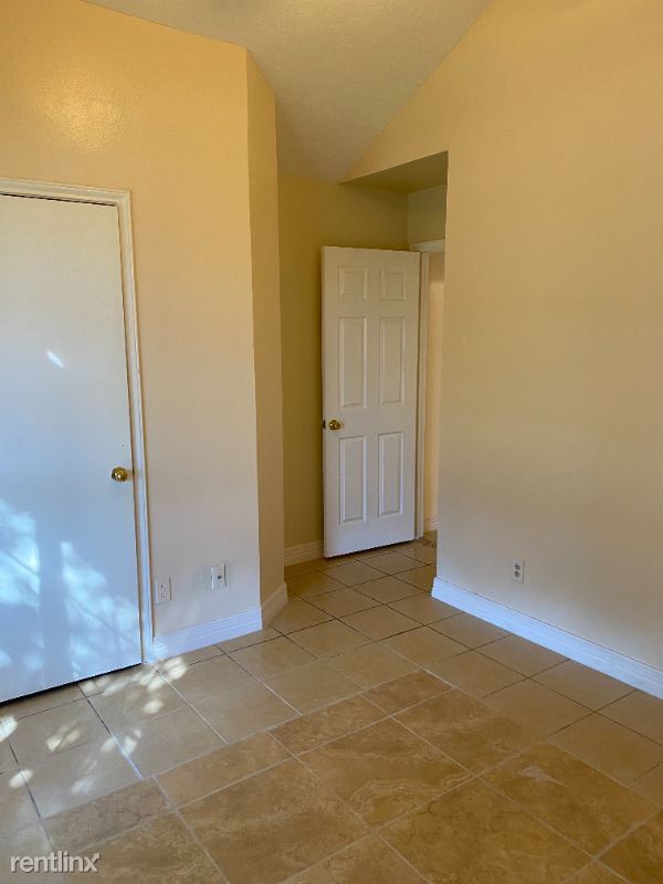 Building Photo - 4 br, 2 bath House - 2606 Marlin Dr