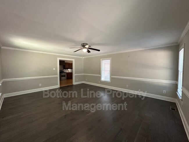 Building Photo - 1578 Trailwood Dr