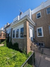 Building Photo - 1723 N Robinson St