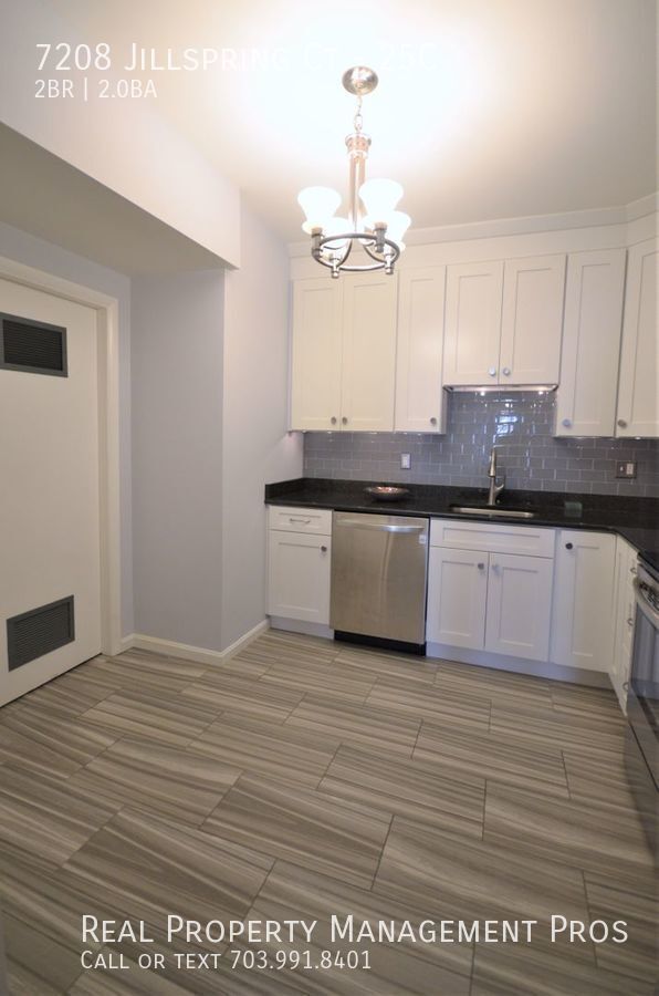 Foto del edificio - STUNNING AND SUNNY 2 BEDROOM 2 BATH IN THE...