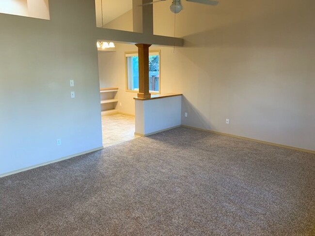 Building Photo - Cozy 3bd/2bth home for rent in Mt. Vernon!