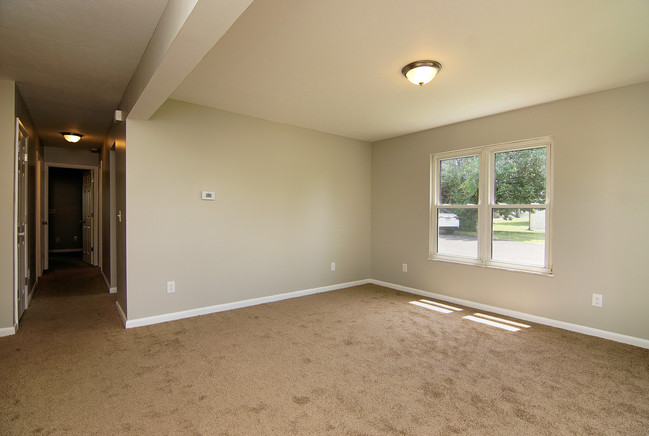 Building Photo - 1095 Parkridge Ct