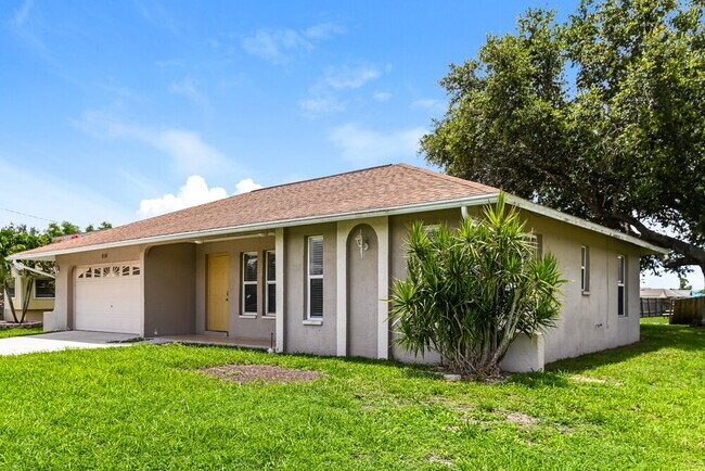 Foto del edificio - 914 SW 25th St
