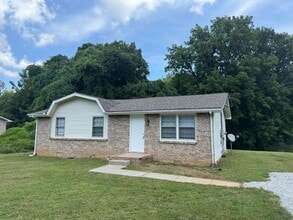 Building Photo - 2213 Glory Dr