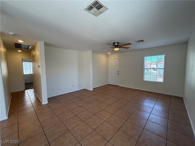 Building Photo - 5921 Forest Creek Rd