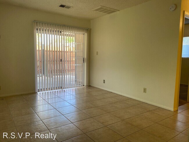 Foto del edificio - 2 br, 1 bath House - 511 W. 12th St