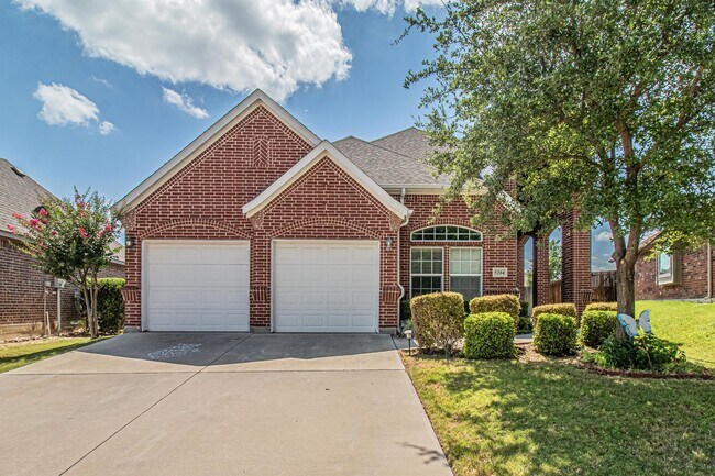 Foto del edificio - COMING SOON! BEAUTIFUL Grand Home in Benbrook!