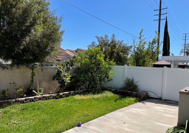 Foto del edificio - 14392 Riverton St