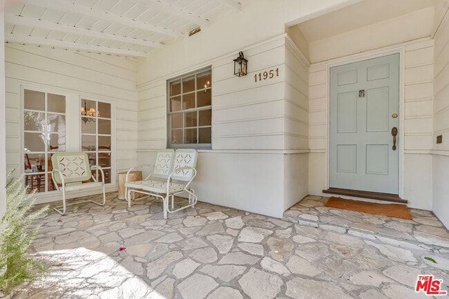 Building Photo - 11951 Landale St