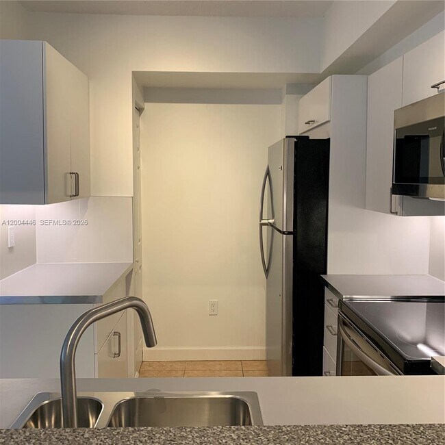 Foto del edificio - 2200 E Preserve Way