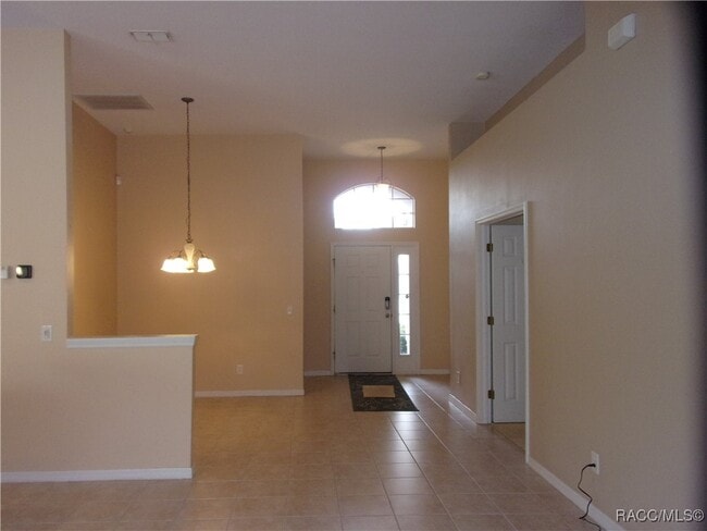 Building Photo - 1933 W Shanelle Path