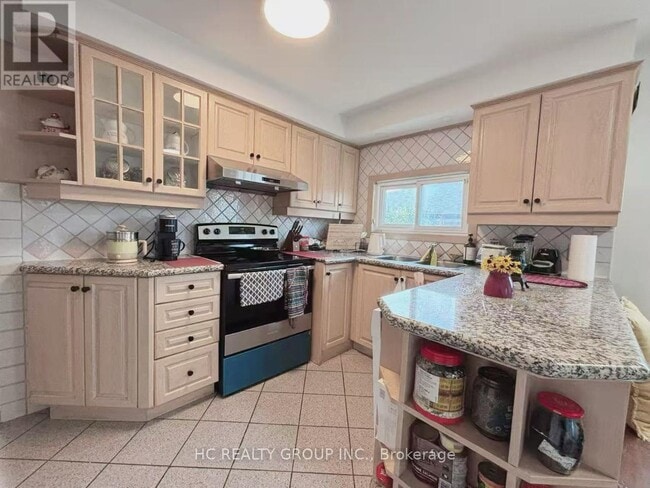 Photo du bâtiment - 983 Old Cummer Ave