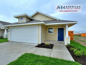 Building Photo - 210 Trailside Ln